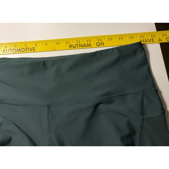 Old Navy Powersoft Crop Leggings - Picture 7 of 9